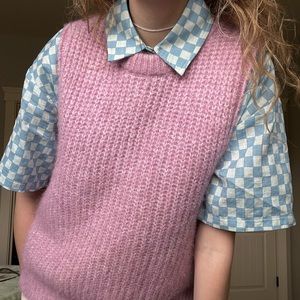 Lavender / pink sweater vest!